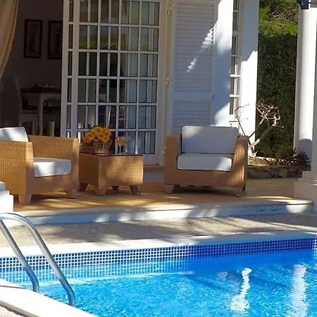 Βίλα Vale Do Garrao Sleeps 6 With Pool And Air Con *