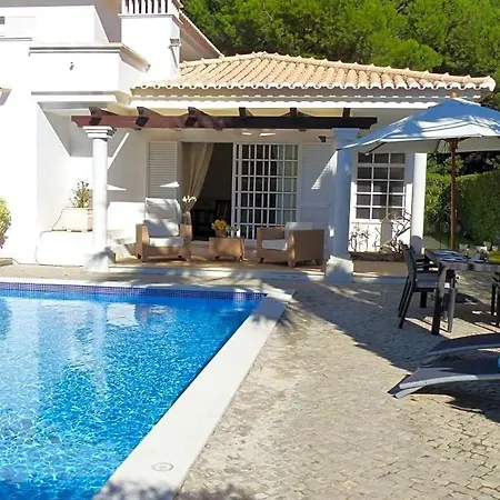 Βίλα Vale Do Garrao Sleeps 6 With Pool And Air Con Vale do Lobo