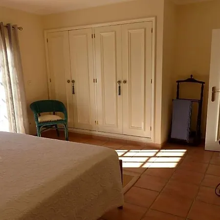 Vale Do Garrao Sleeps 6 With Pool And Air Con Βίλα Vale do Lobo